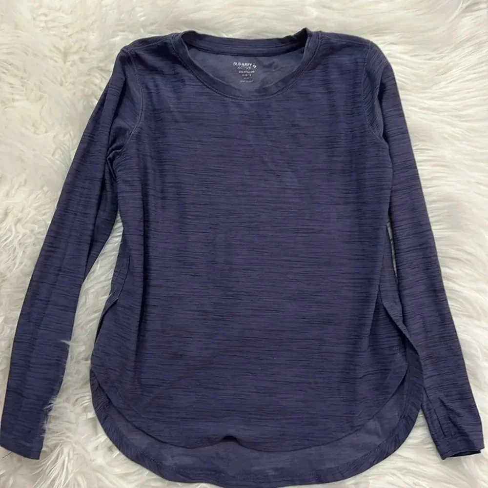 Old Navy active breathe on top small 6/7
